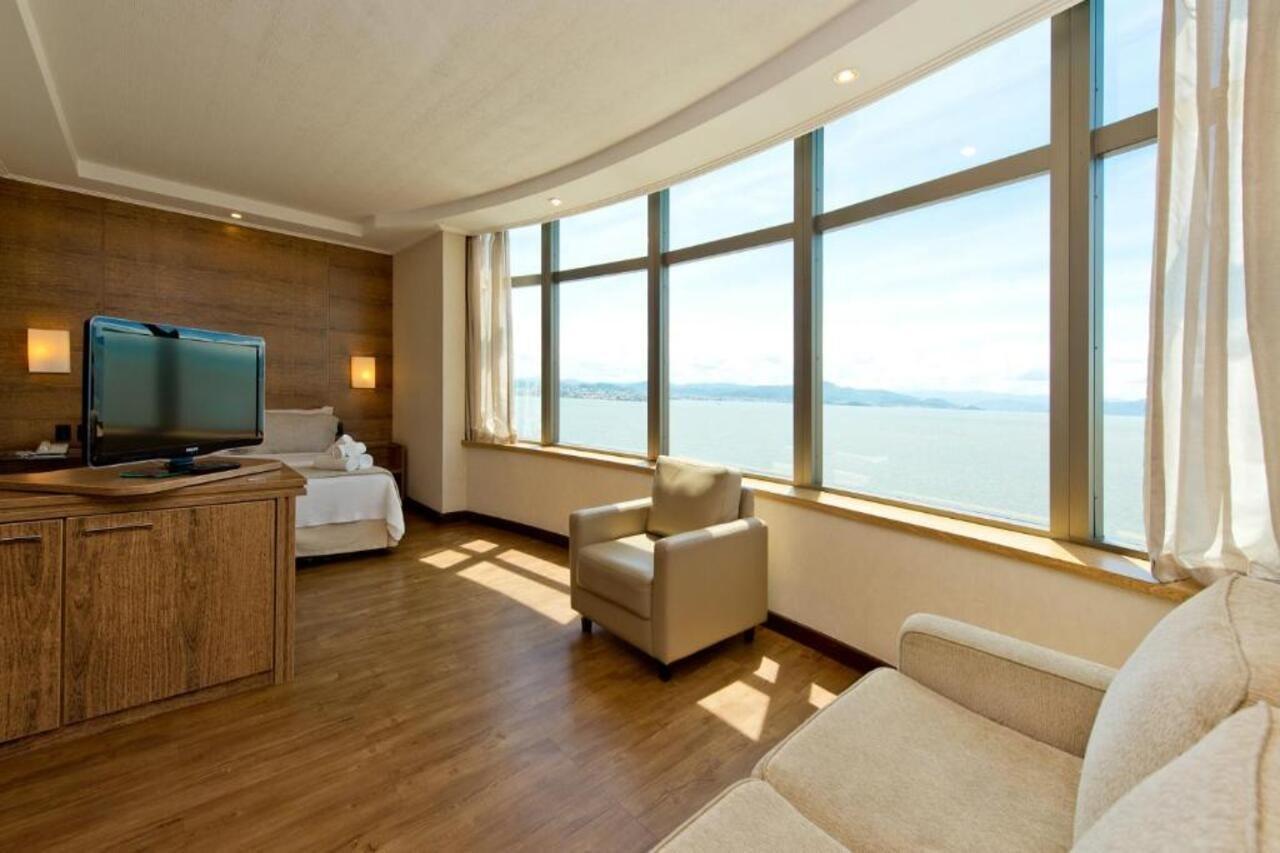 Majestic Palace Hotel Florianópolis Exteriér fotografie A room at the hotel