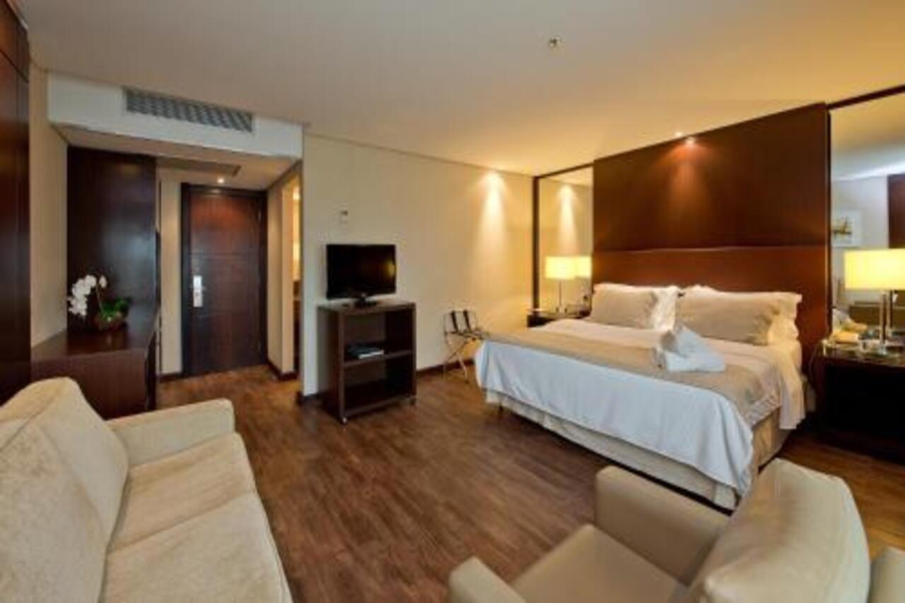 Majestic Palace Hotel Florianópolis Exteriér fotografie A room at the hotel