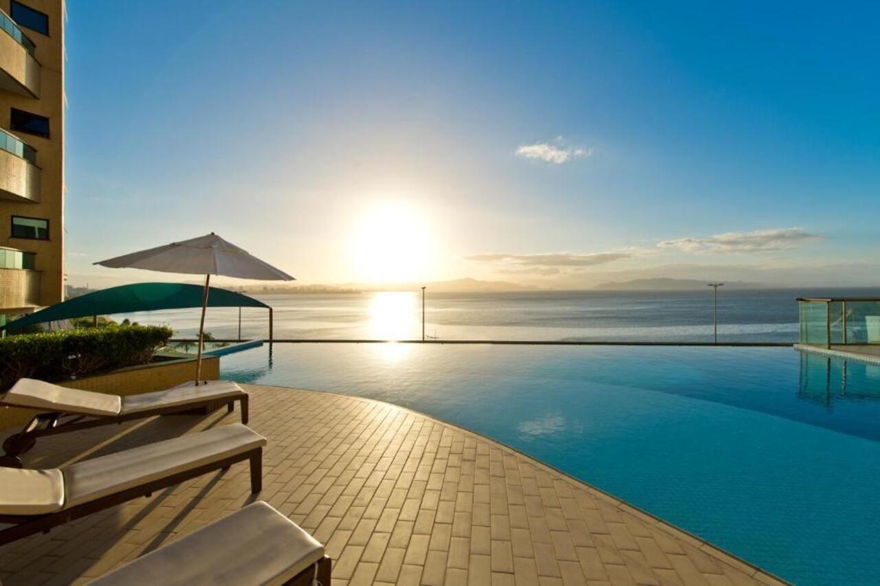 Majestic Palace Hotel Florianópolis Exteriér fotografie Infinity pool at the Westin Resort & Spa, Playa del Carmen, Mexico