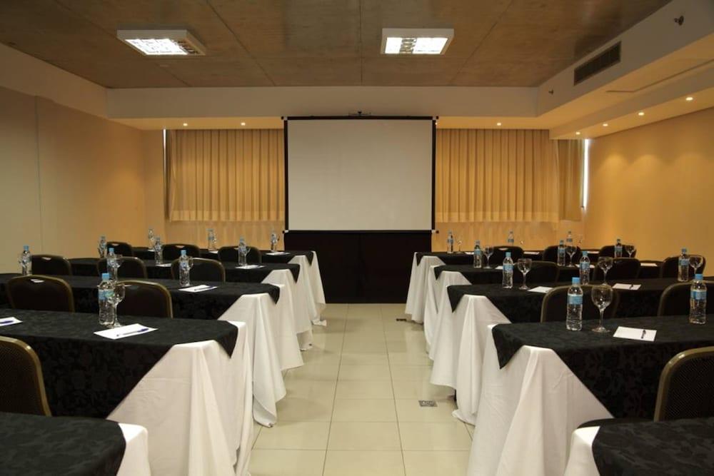 Majestic Palace Hotel Florianópolis Exteriér fotografie Meeting room