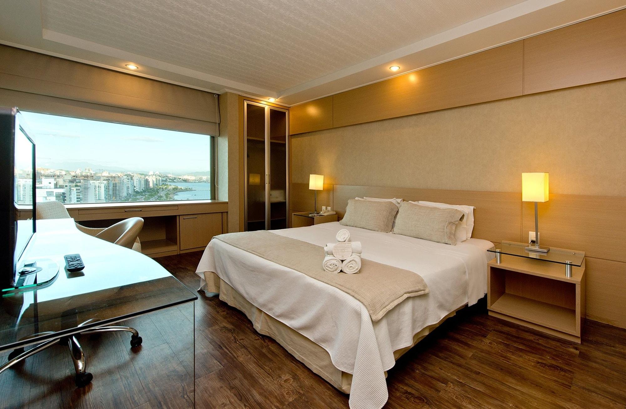 Majestic Palace Hotel Florianópolis Exteriér fotografie A room at the hotel